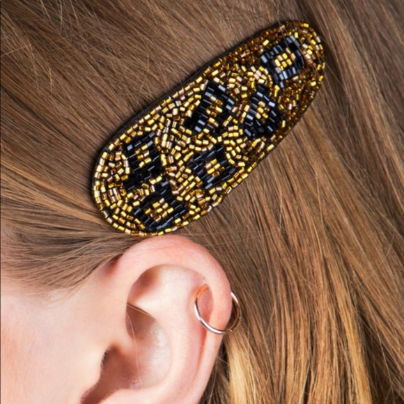 💕x2HP💕Leopard Beaded hair clip - Picture 2 of 6
